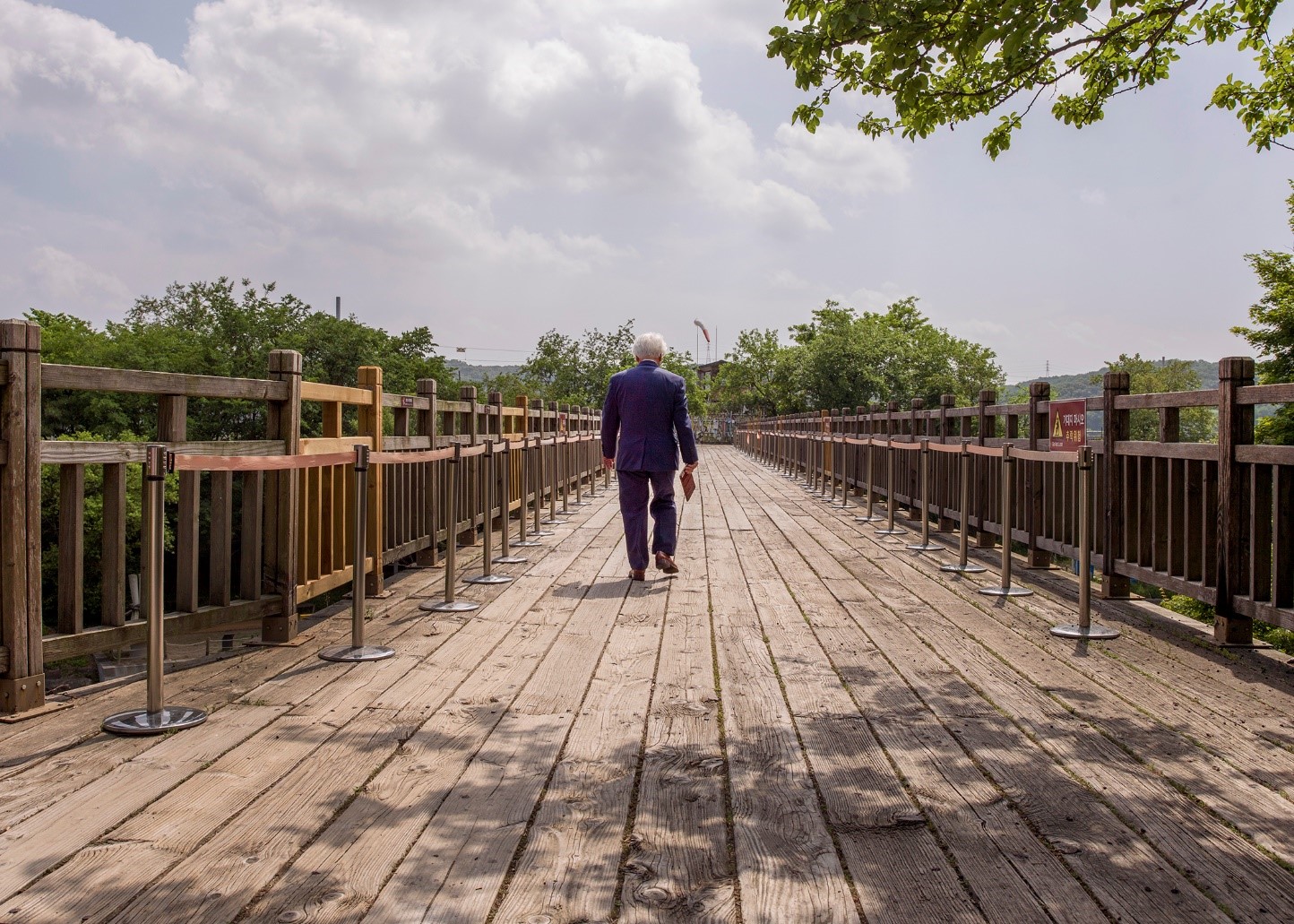 The Symbol of this bridge connects the north and the south. But once you go, you can never come back. The named, "Never Returned Bridge"